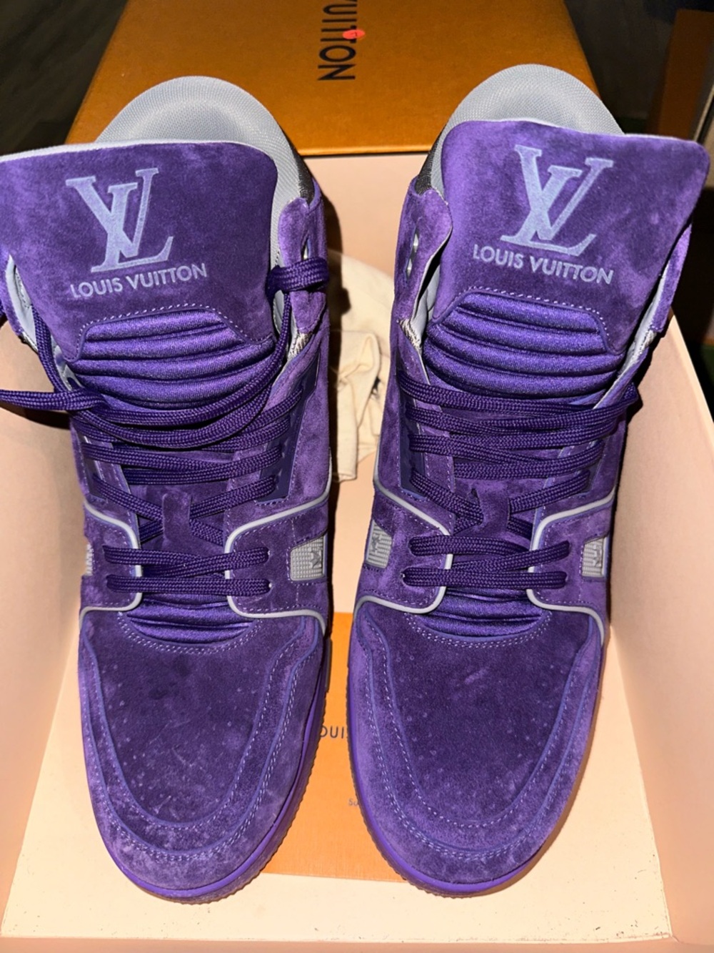 Louis Vuitton Calfskin Suede Men's LV High Top Trainer size 11M - Picture 2 of 3